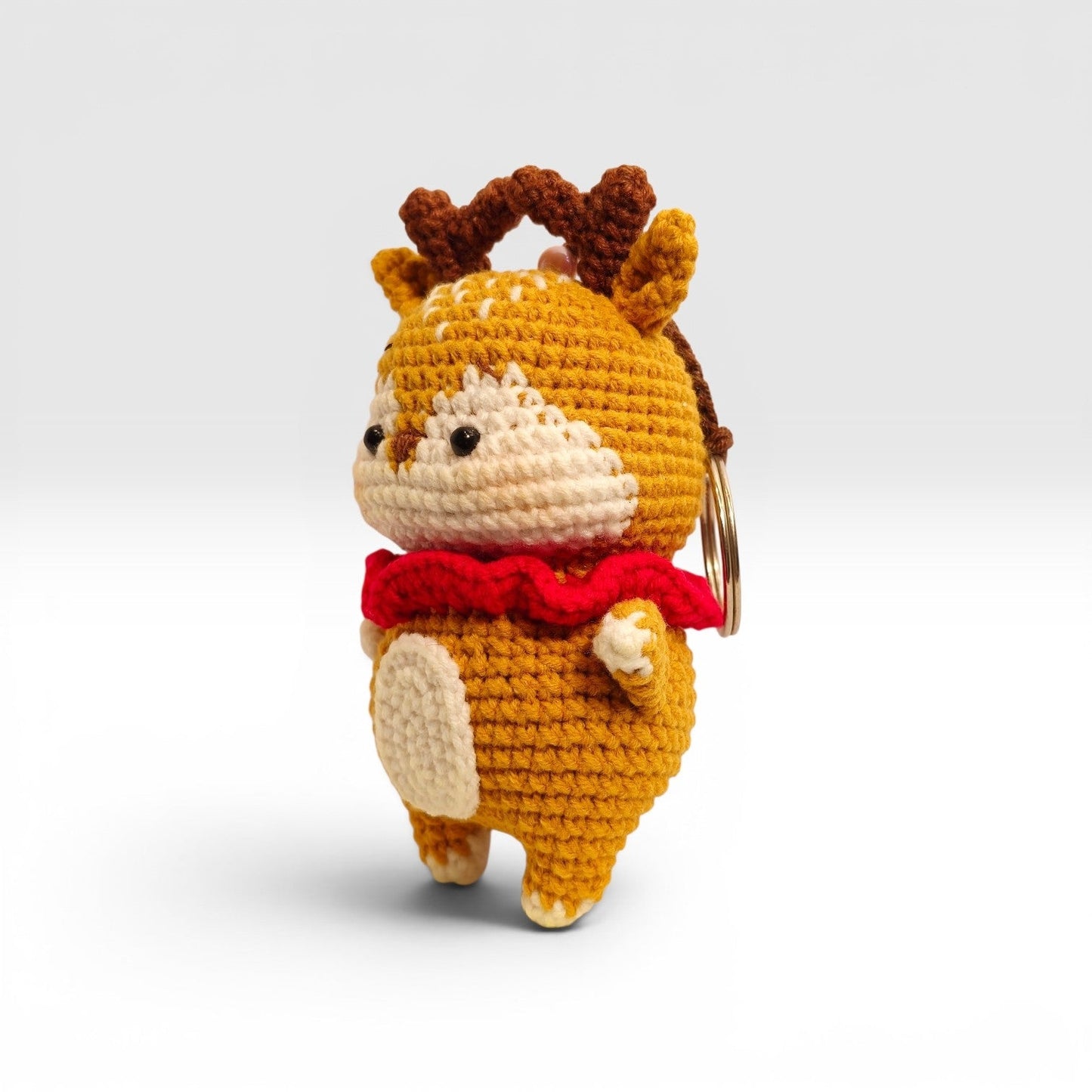 Amber Reindeer Amigurumi Keychain - UniqueEntity Art