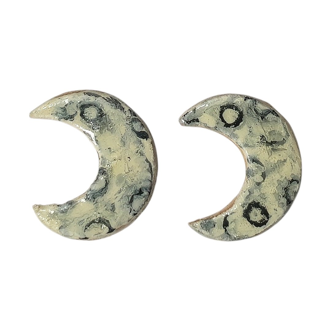 Cream Crater Moon Earrings - UniqueEntity Art